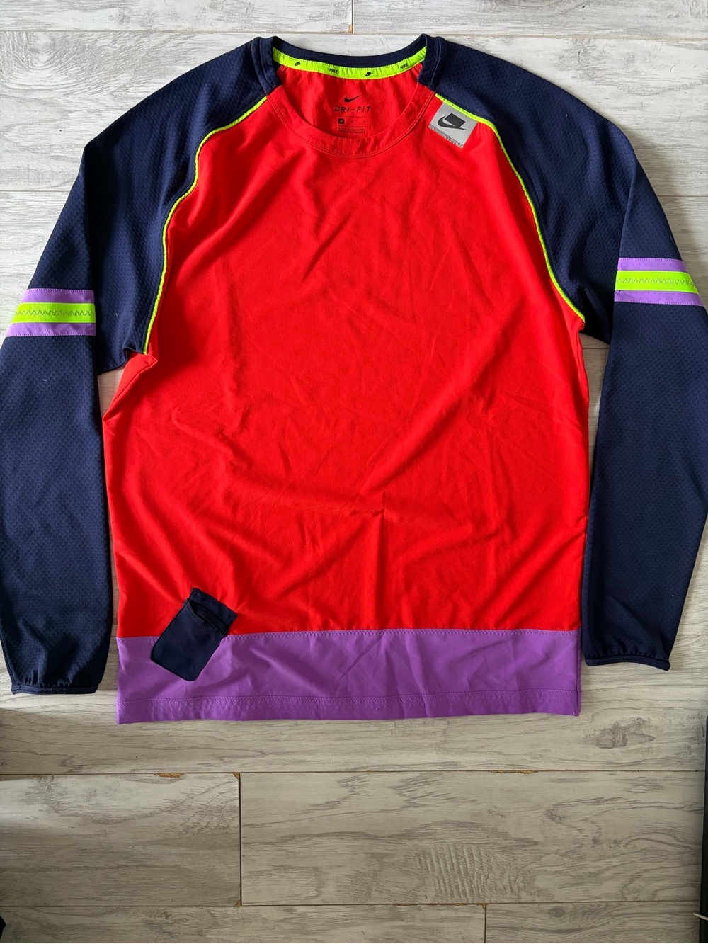 Nike - Dri-Fit Long sleeve
